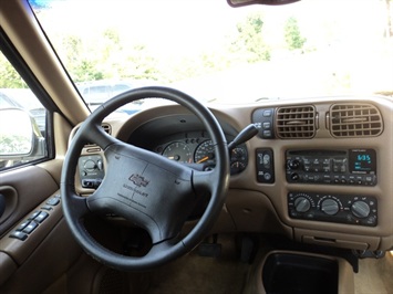 1998 Chevrolet Blazer   - Photo 7 - Cincinnati, OH 45255