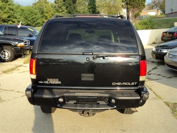 1998 Chevrolet Blazer   - Photo 5 - Cincinnati, OH 45255