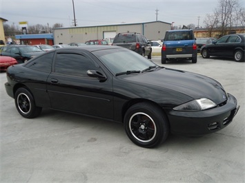 2002 Chevrolet Cavalier   - Photo 1 - Cincinnati, OH 45255