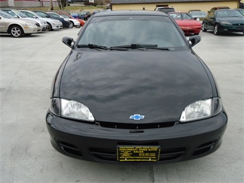 2002 Chevrolet Cavalier   - Photo 2 - Cincinnati, OH 45255