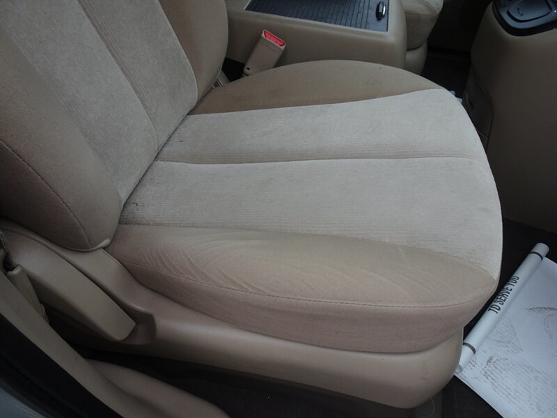 2014 Kia Sedona LX 3.5L V6 FWD - Photo 25 - Cincinnati, OH 45255