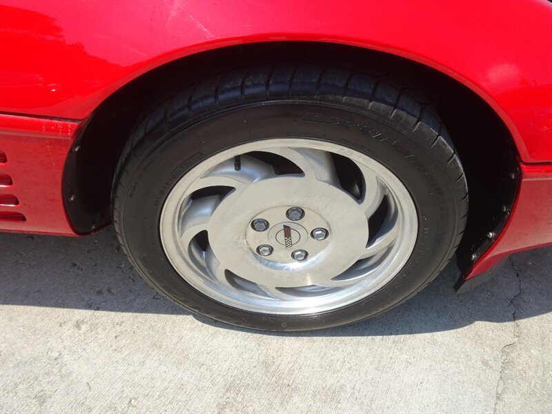1994 Chevrolet Corvette - Photo 26 - Cincinnati, OH 45255