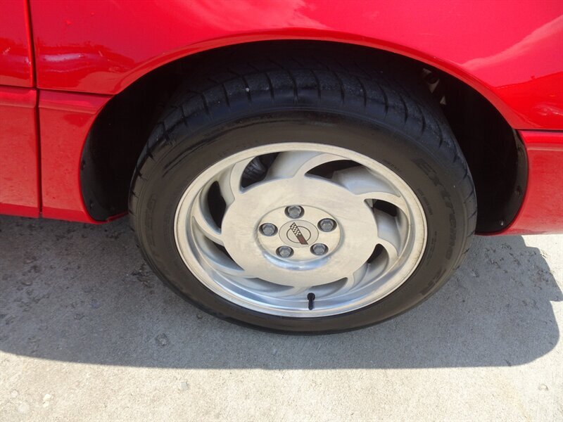 1994 Chevrolet Corvette - Photo 28 - Cincinnati, OH 45255