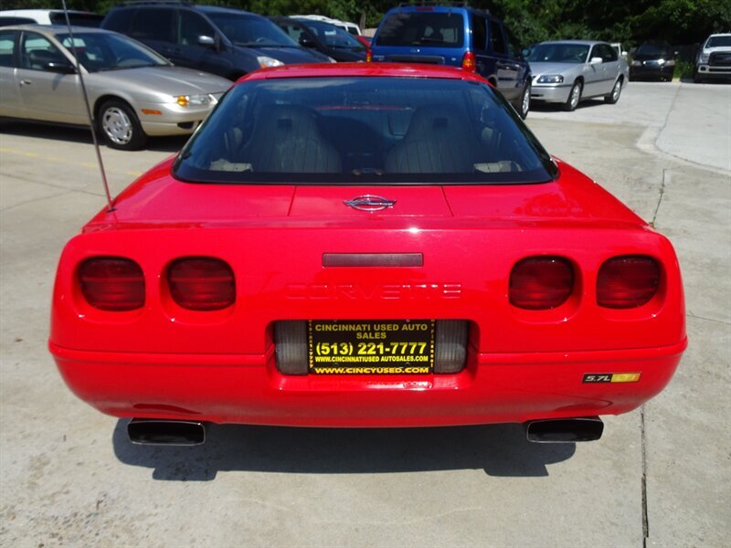 1994 Chevrolet Corvette - Photo 5 - Cincinnati, OH 45255