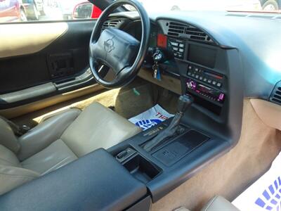 1994 Chevrolet Corvette   - Photo 9 - Cincinnati, OH 45255