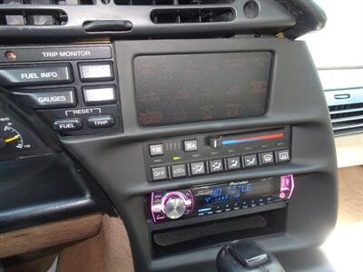 1994 Chevrolet Corvette   - Photo 22 - Cincinnati, OH 45255