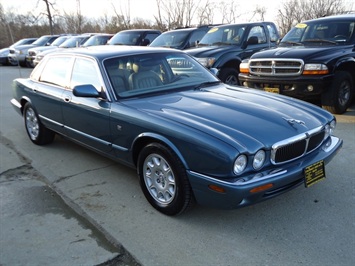 1999 Jaguar XJ XJ8   - Photo 1 - Cincinnati, OH 45255