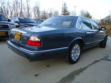 1999 Jaguar XJ XJ8   - Photo 13 - Cincinnati, OH 45255