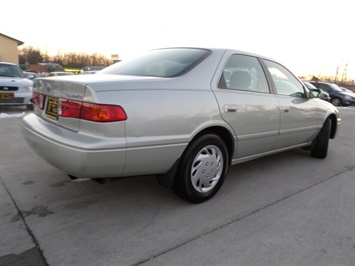 2001 Toyota Camry LE   - Photo 13 - Cincinnati, OH 45255