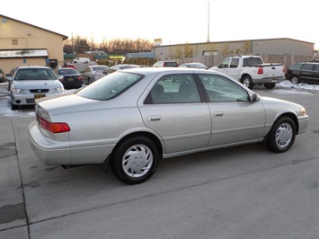 2001 Toyota Camry LE   - Photo 6 - Cincinnati, OH 45255