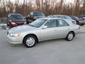 2001 Toyota Camry LE   - Photo 3 - Cincinnati, OH 45255