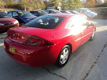 2001 Mercury Cougar   - Photo 6 - Cincinnati, OH 45255