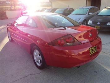 2001 Mercury Cougar   - Photo 4 - Cincinnati, OH 45255