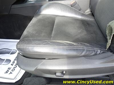 2009 Dodge Challenger SRT8 - Photo 27 - Cincinnati, OH 45255
