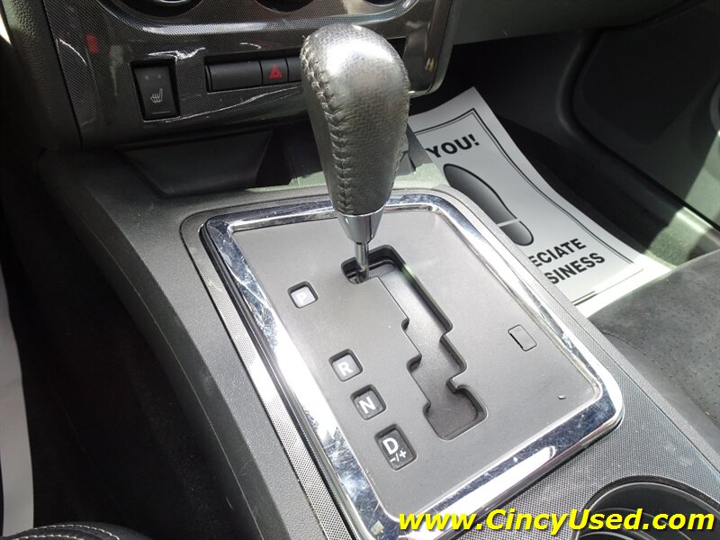 2009 Dodge Challenger SRT8 - Photo 17 - Cincinnati, OH 45255