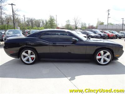 2009 Dodge Challenger SRT8 - Photo 5 - Cincinnati, OH 45255