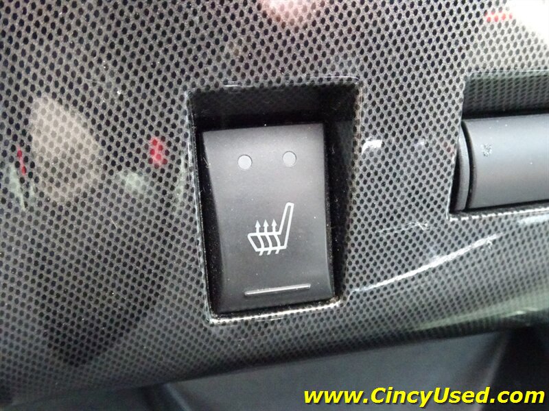 2009 Dodge Challenger SRT8 - Photo 19 - Cincinnati, OH 45255