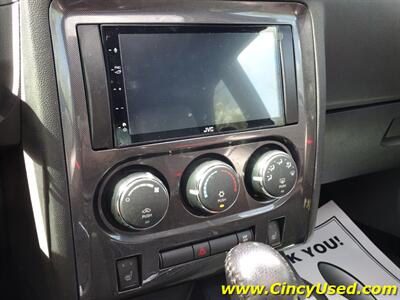 2009 Dodge Challenger SRT8 - Photo 18 - Cincinnati, OH 45255