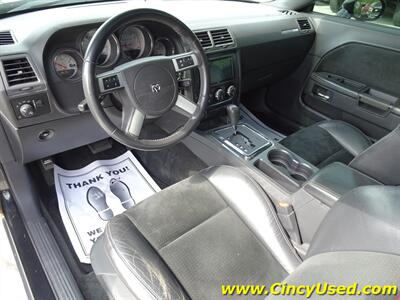 2009 Dodge Challenger SRT8 - Photo 12 - Cincinnati, OH 45255