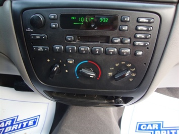 2001 Ford Taurus SE   - Photo 14 - Cincinnati, OH 45255