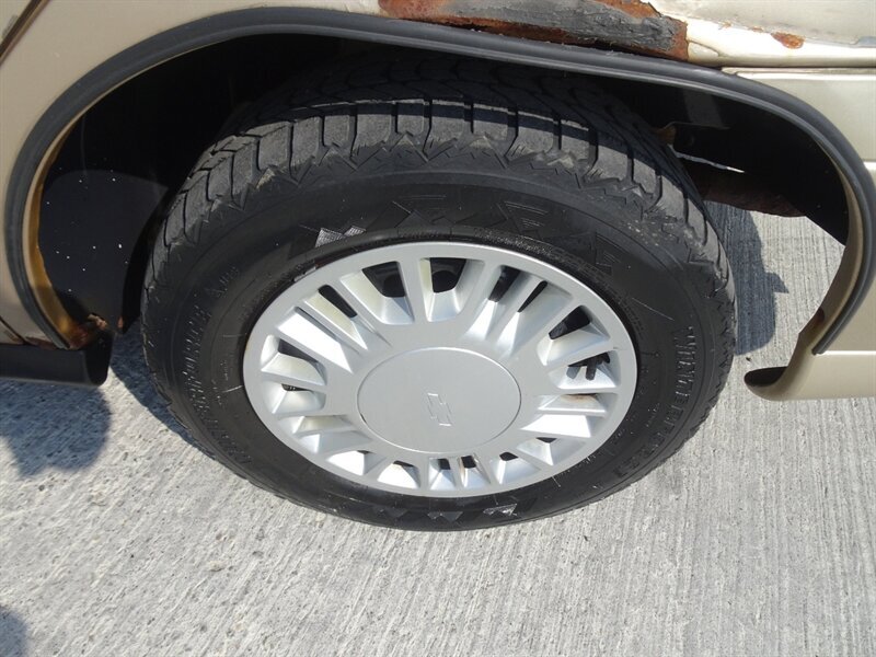 2005 Chevrolet Malibu Classic   - Photo 27 - Cincinnati, OH 45255