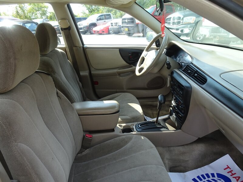 2005 Chevrolet Malibu Classic   - Photo 10 - Cincinnati, OH 45255