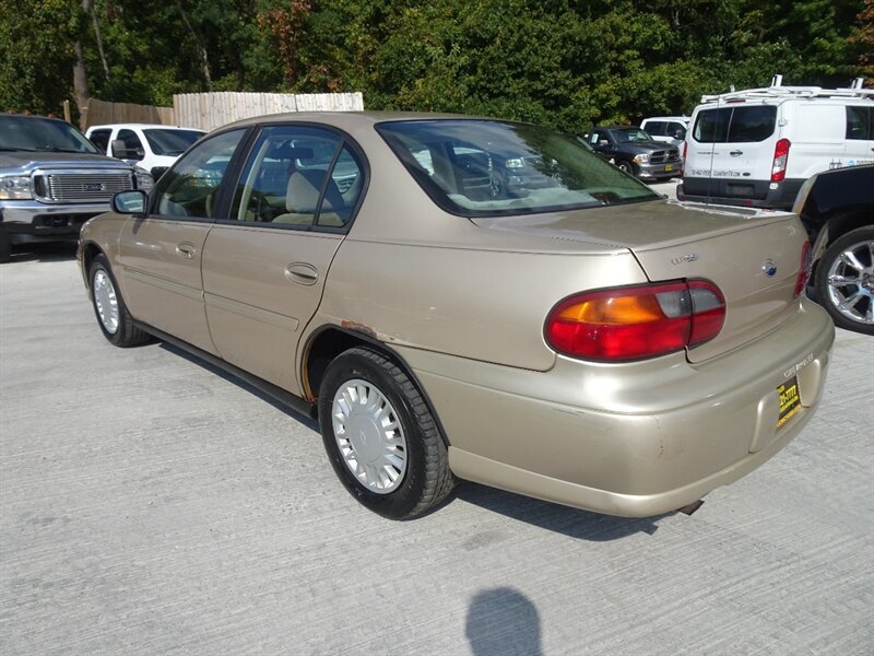 2005 Chevrolet Malibu Classic   - Photo 4 - Cincinnati, OH 45255