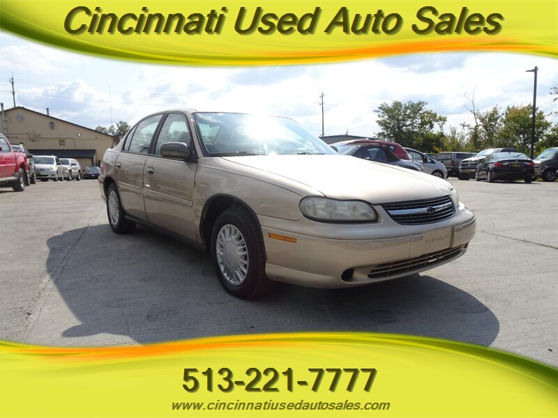 2005 Chevrolet Malibu Classic   - Photo 1 - Cincinnati, OH 45255
