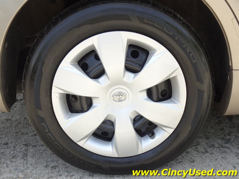 2009 Toyota Camry LE - Photo 26 - Cincinnati, OH 45255