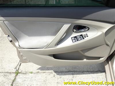 2009 Toyota Camry LE - Photo 24 - Cincinnati, OH 45255
