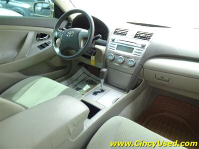 2009 Toyota Camry LE - Photo 14 - Cincinnati, OH 45255