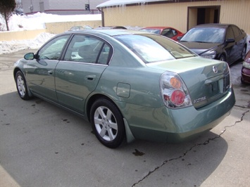 2002 Nissan Altima SL   - Photo 4 - Cincinnati, OH 45255