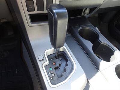 2011 Toyota Tundra Grade  5.7L V8 4X4 - Photo 16 - Cincinnati, OH 45255