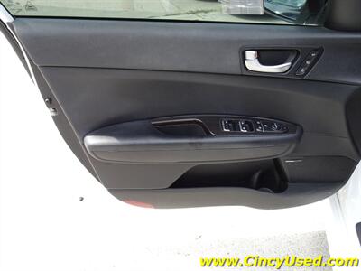 2019 Kia Optima EX   - Photo 28 - Cincinnati, OH 45255