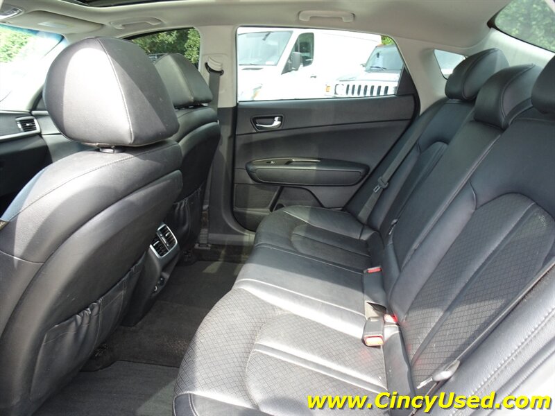 2019 Kia Optima EX   - Photo 14 - Cincinnati, OH 45255