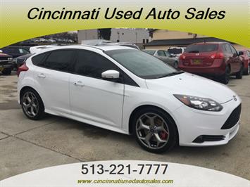 2014 Ford Focus ST   - Photo 1 - Cincinnati, OH 45255