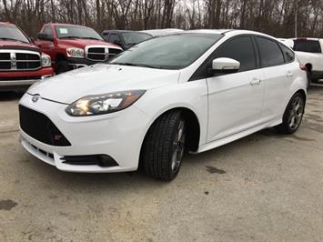 2014 Ford Focus ST   - Photo 11 - Cincinnati, OH 45255