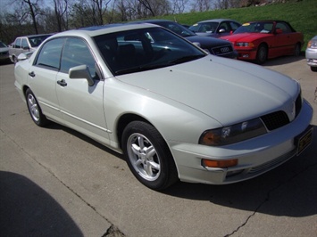 2002 Mitsubishi Diamante VR-X   - Photo 1 - Cincinnati, OH 45255