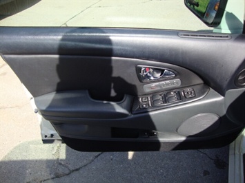 2002 Mitsubishi Diamante VR-X   - Photo 24 - Cincinnati, OH 45255