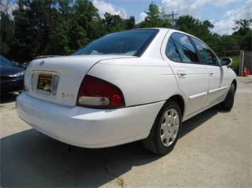 2002 Nissan Sentra   - Photo 13 - Cincinnati, OH 45255