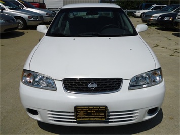 2002 Nissan Sentra   - Photo 2 - Cincinnati, OH 45255