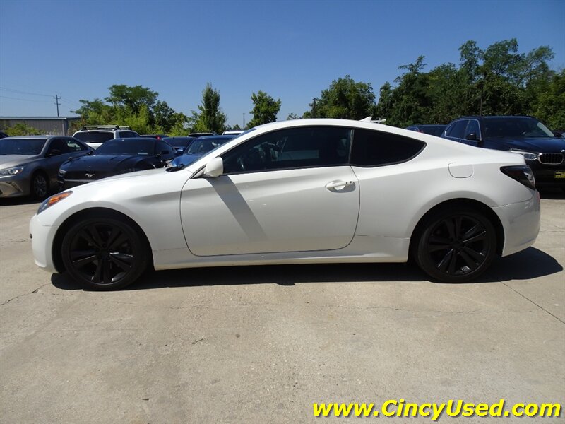 2011 Hyundai Genesis 2.0T Premium - Photo 9 - Cincinnati, OH 45255