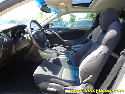 2011 Hyundai Genesis 2.0T Premium - Photo 11 - Cincinnati, OH 45255