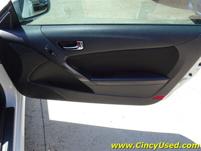 2011 Hyundai Genesis 2.0T Premium - Photo 29 - Cincinnati, OH 45255