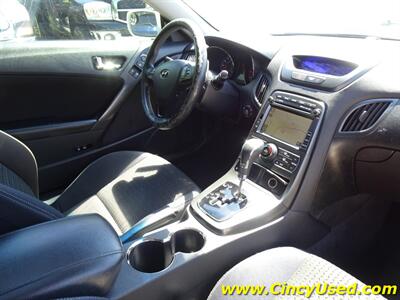 2011 Hyundai Genesis 2.0T Premium - Photo 17 - Cincinnati, OH 45255