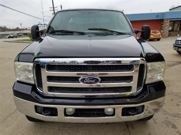 2006 Ford F-350 Super Duty Lariat   - Photo 2 - Cincinnati, OH 45255