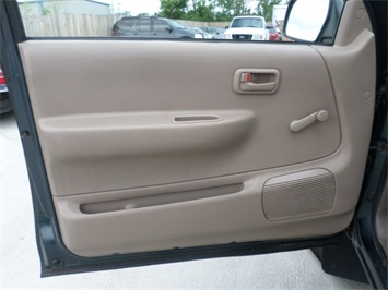 1995 Toyota T100 DX   - Photo 21 - Cincinnati, OH 45255