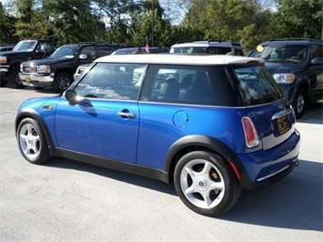 2005 MINI Cooper   - Photo 4 - Cincinnati, OH 45255