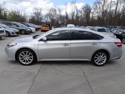 2013 Toyota Avalon Limited  V6 FWD - Photo 13 - Cincinnati, OH 45255