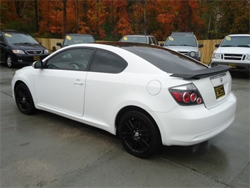 2009 Scion tC   - Photo 4 - Cincinnati, OH 45255